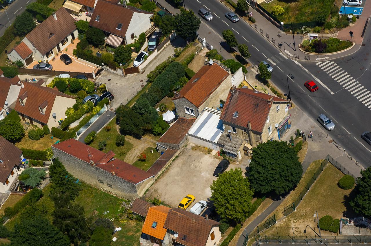 Hotel Dg Méry-sur-Oise Exterior foto